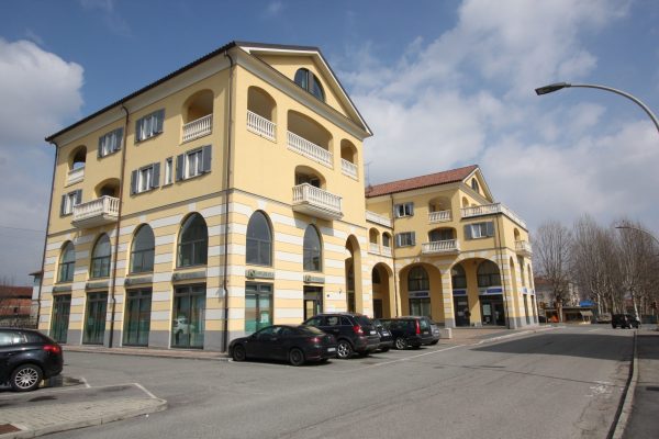 Edificio_Commerciale_civile